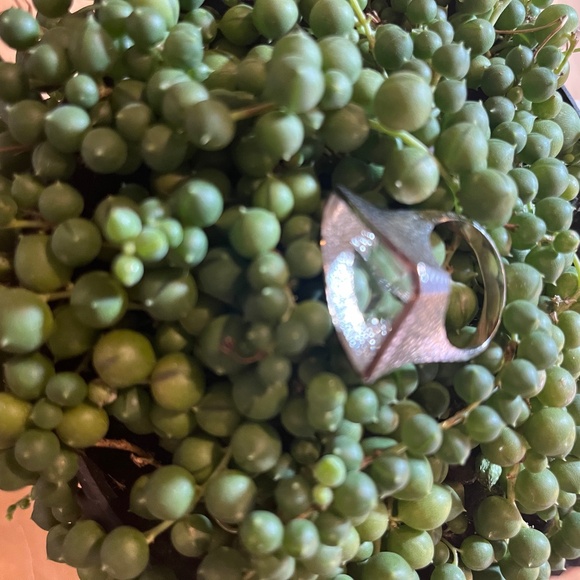 Deb Guyot faceted quartz ring in hammered sterling, big and bold size 12 - Picture 15 of 16